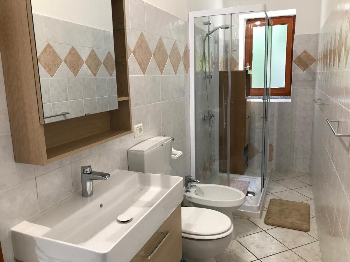 Villa Ombrosa Nebbiuno Luaran gambar